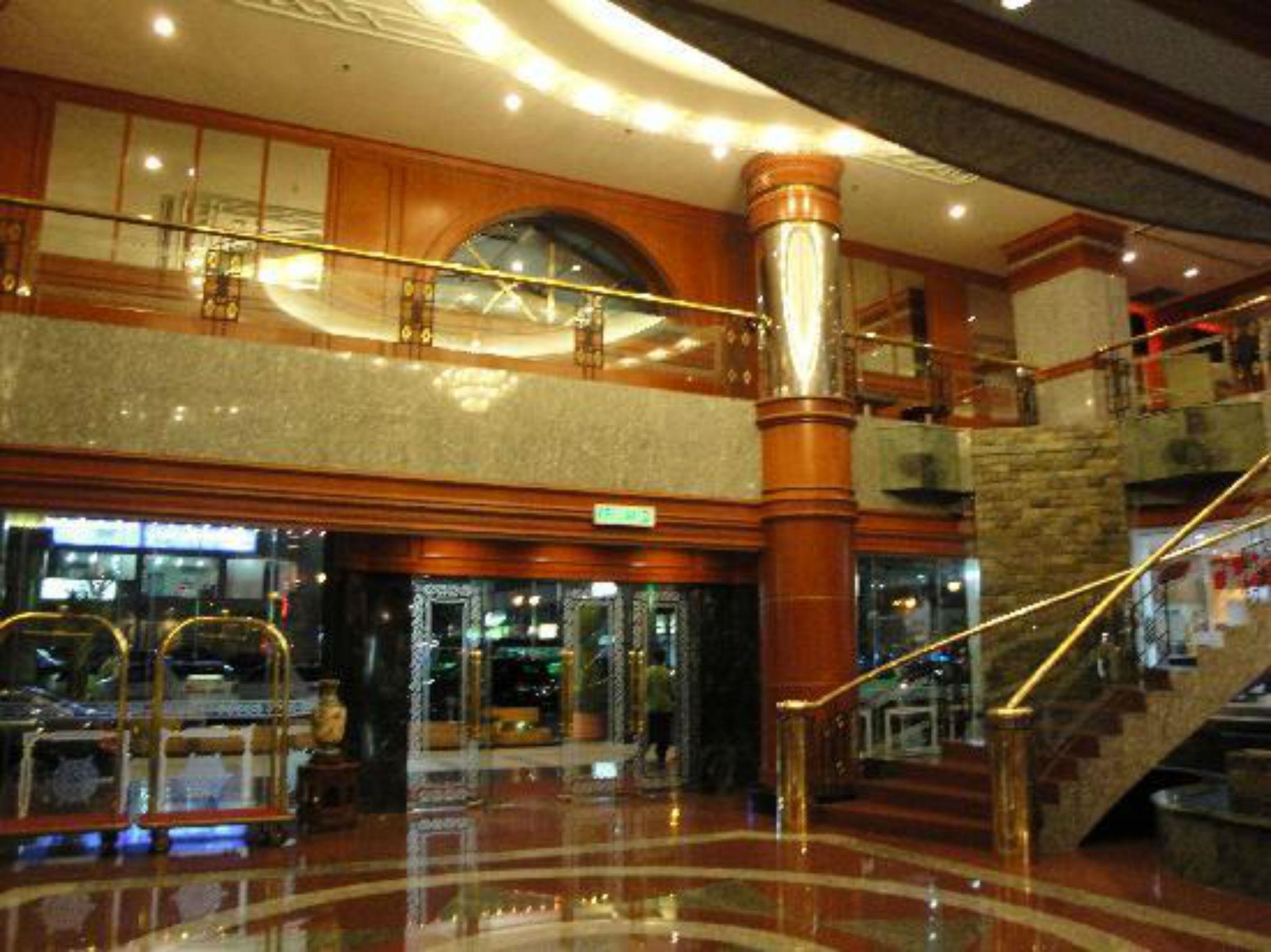 The Centrepoint Hotel Bandar Seri Begawan Kültér fotó